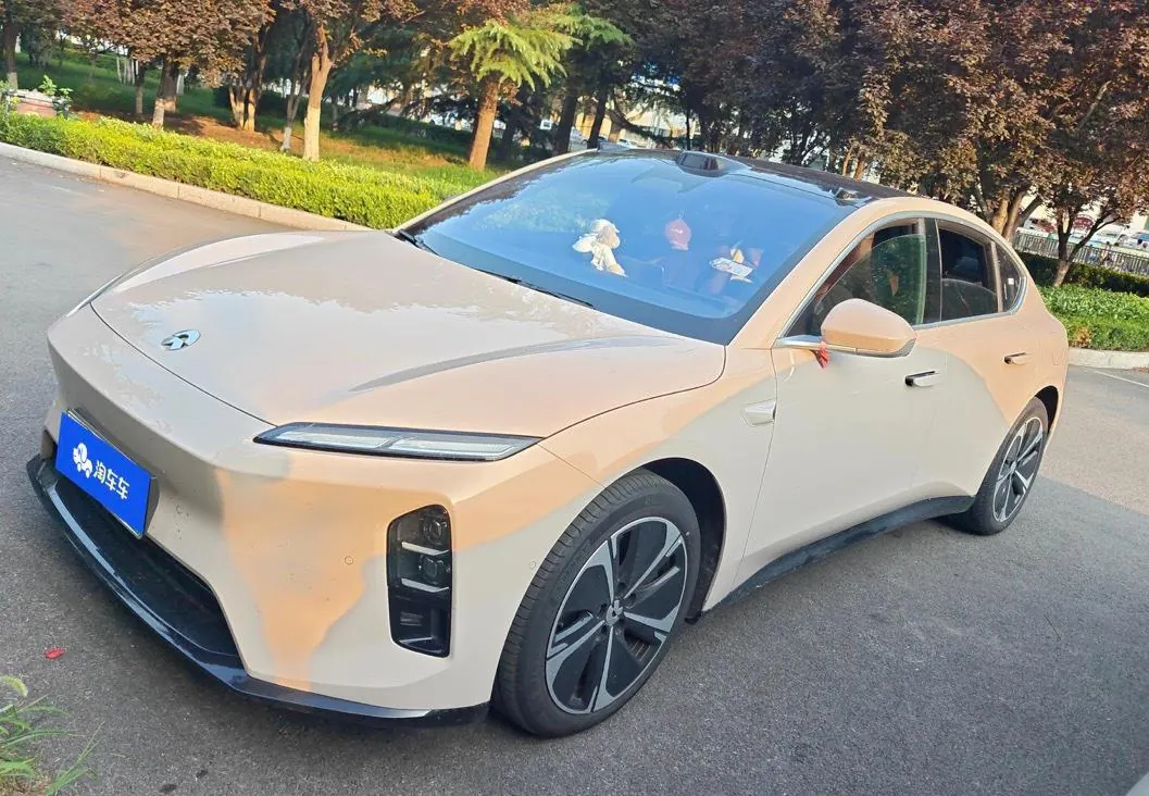 NIO 2025 ET5 75kWh automatic transmission - View 1