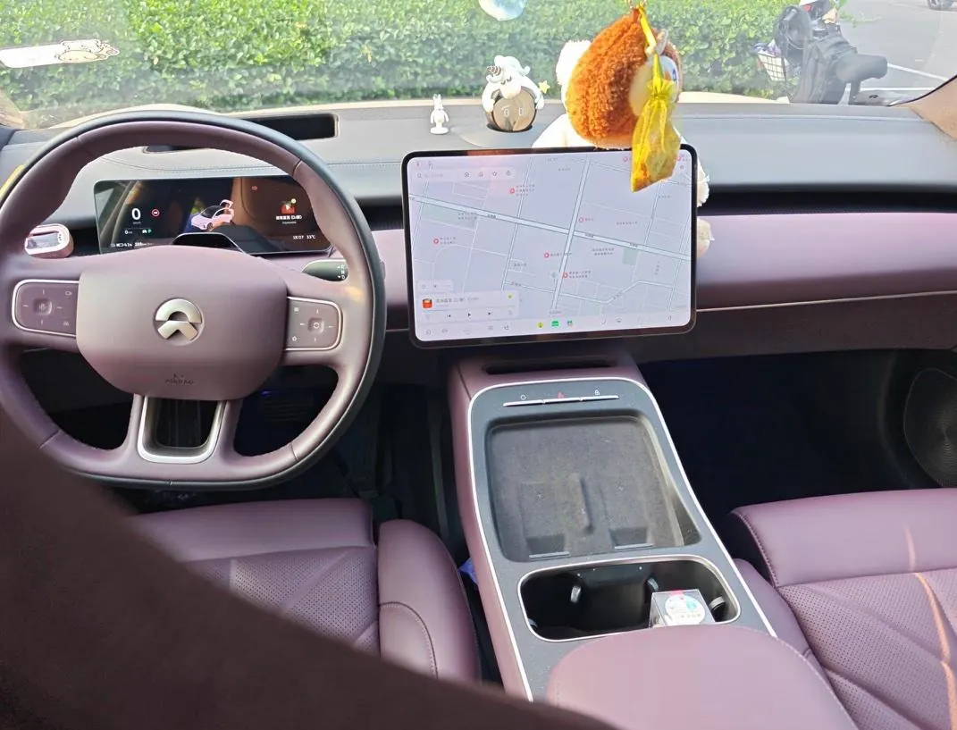 NIO 2025 ET5 75kWh automatic transmission 3