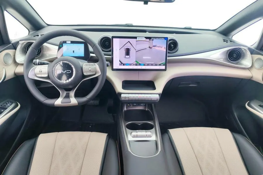 BYD 2025 Dolphins 420km Free Edition Automatic 5