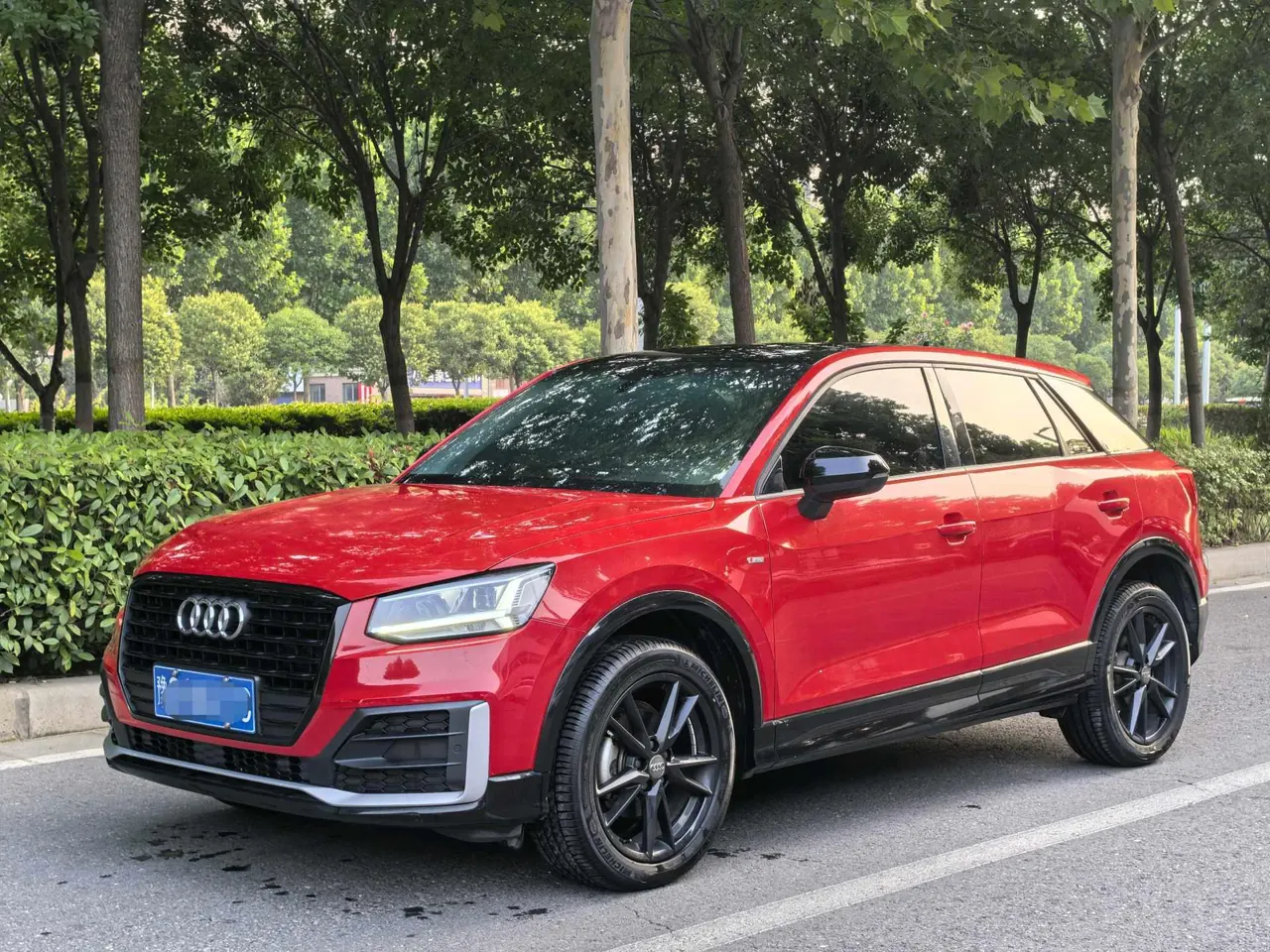 Открыть галерею: Audi 2021 Q2L 1.4TFSI 35TFSI Aggressive Dynamic Automatic