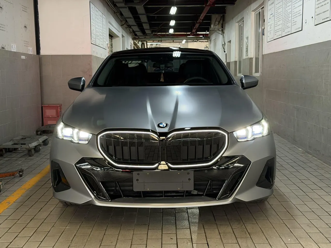 BMW 5 Series 2026 530Li 48V 2.0T Exclusive M Sports Suit (Modified) Automatic Gear 2
