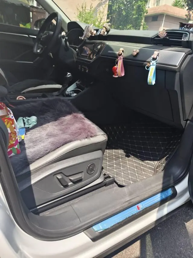 Audi 2021 Q3 Sportback 2.0TFSI 40TFSI into the life version of automatic gear 5