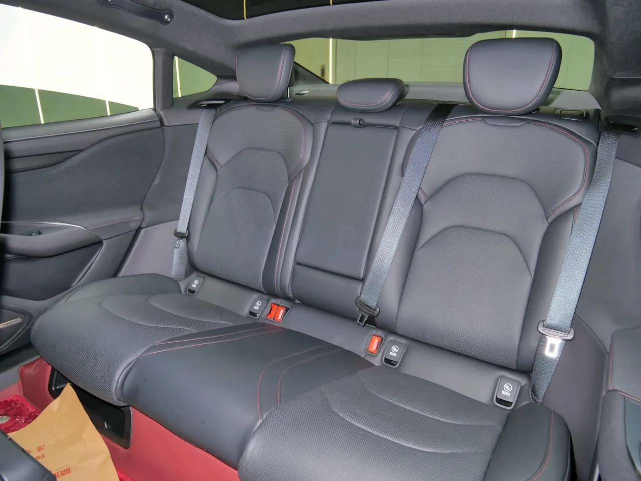 MI 2024 SU 7 700km Rear Drive Long Endurance Smart Driving Edition Automatic Gear 8