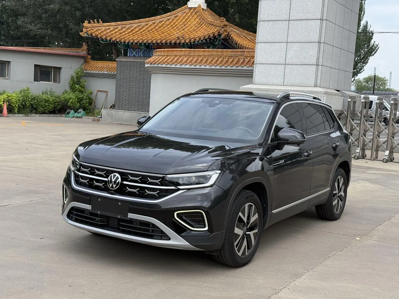 打开图片灯箱:Volkswagen 2023 Tanyue 1.4TSI 280TSI Two-Drive Luxury Plus Advanced Edition Automatic Gear