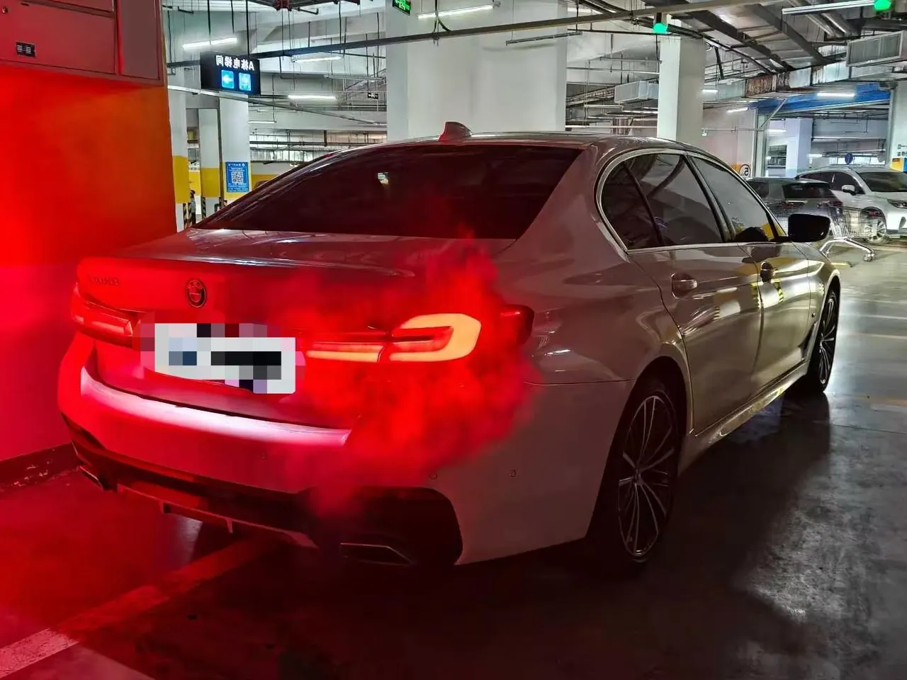 BMW 5 Series 2023 530Li 2.0T Leading M Sports Suit Automatic Gear 3