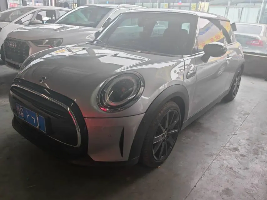 MINI Mini (imported) 2023 Mini Cooper 1.5T purple night escape special edition automatic gear - View 1