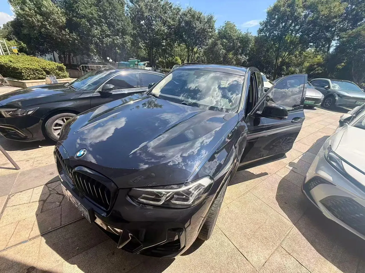 BMW 2022 X3 xDrive30i 2.0T Leading M Obsidian Night Kit (Changed to 2) Automatic Gear 2