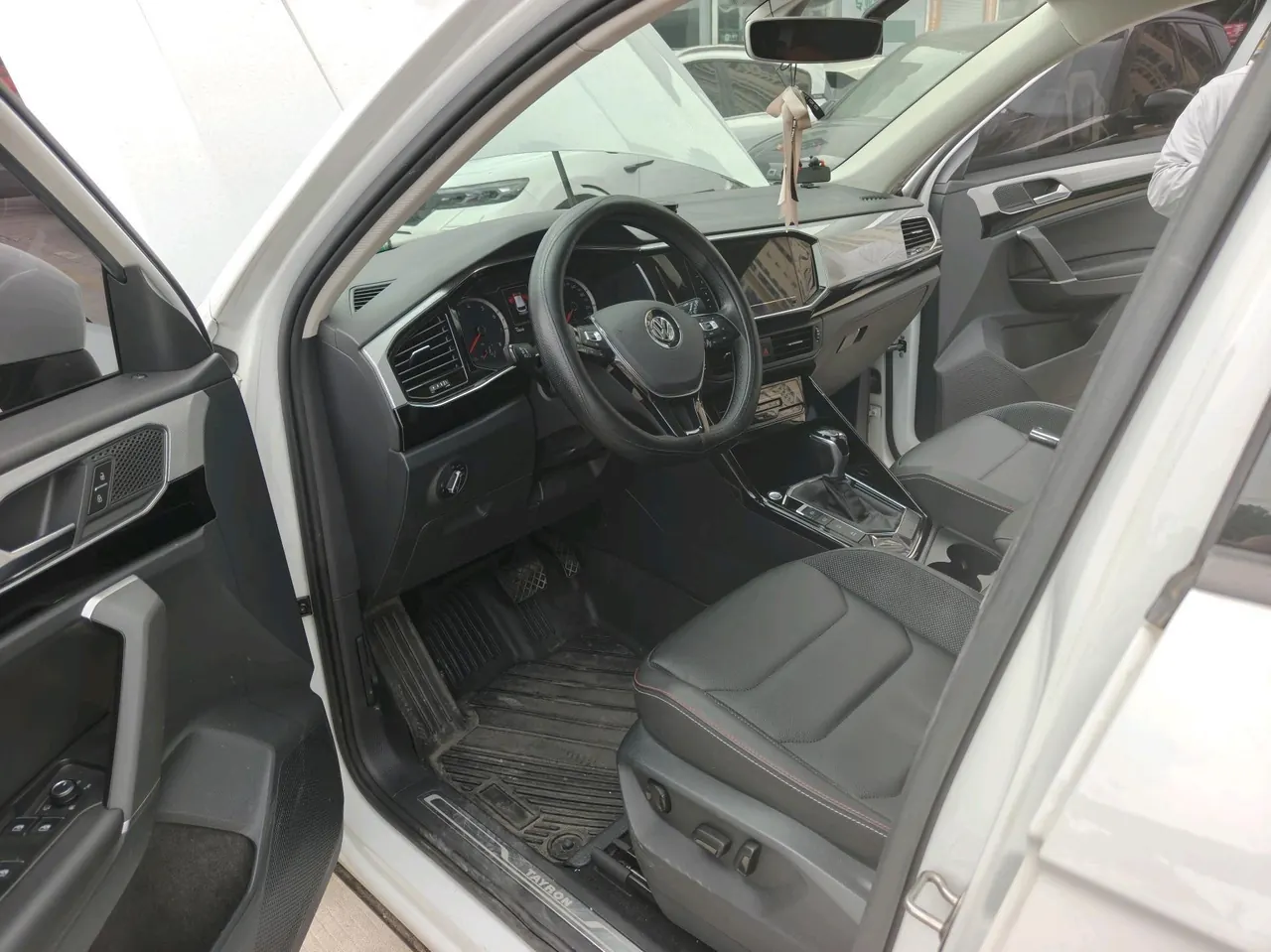 Volkswagen 2020 Tanyue 2.0TSI 330TSI Two-Drive Deluxe Smart Joint Edition Automatic Gear 5