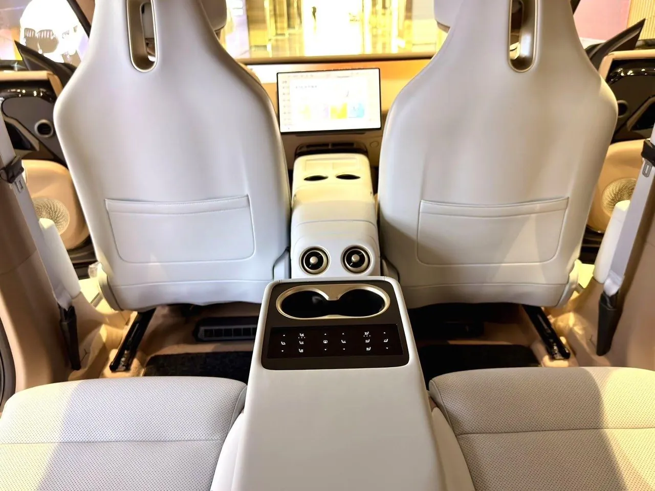 Avatr 2026 Avatr 07 Ultra Pure Electric Edition Four-wheel Drive Automatic Gear 7