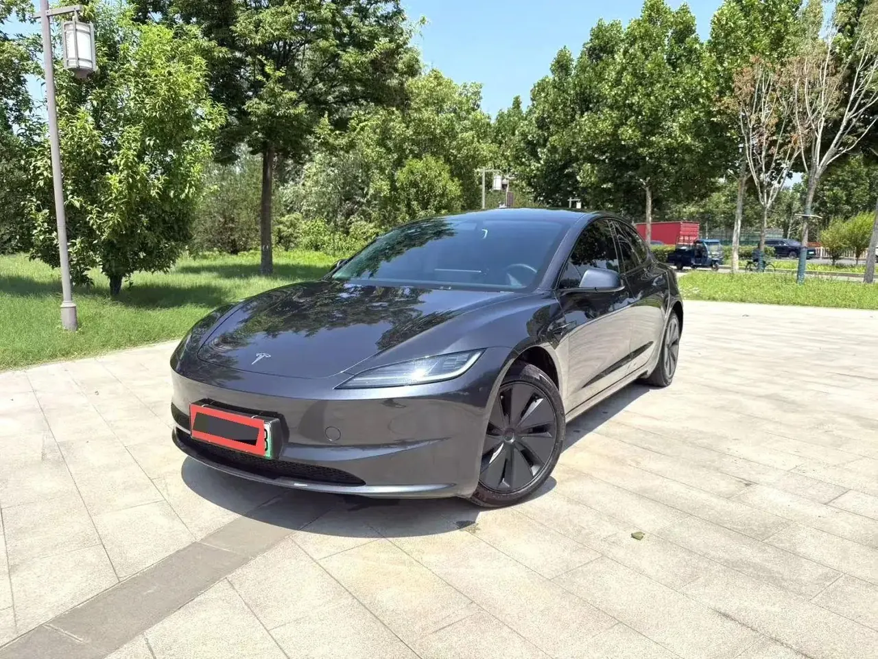 打开图片灯箱:Tesla 2023 Model 3 Rejuvenation Edition Rear Wheel Drive Automatic Transmission