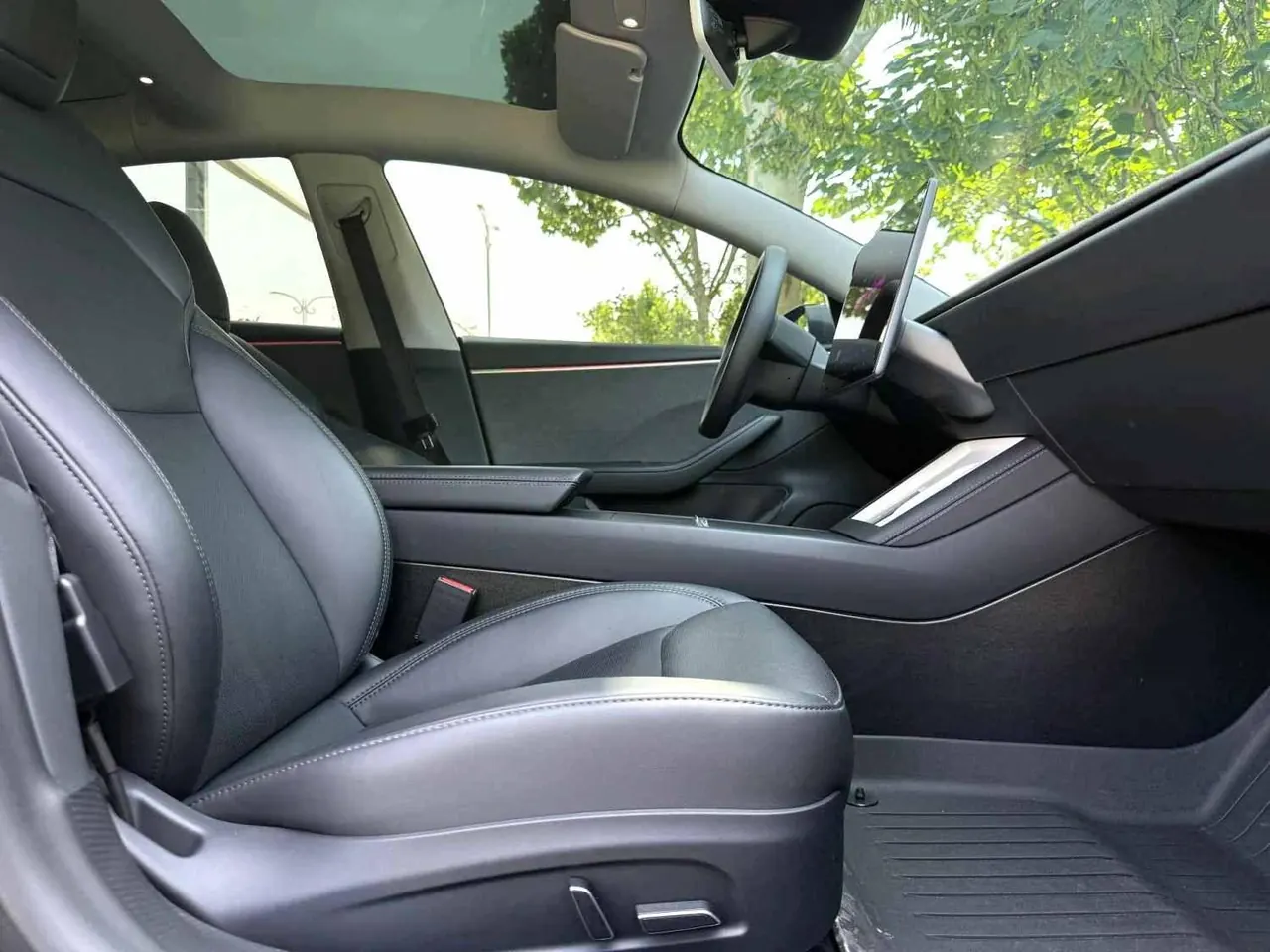 Tesla 2023 Model 3 Rejuvenation Edition Rear Wheel Drive Automatic Transmission 14