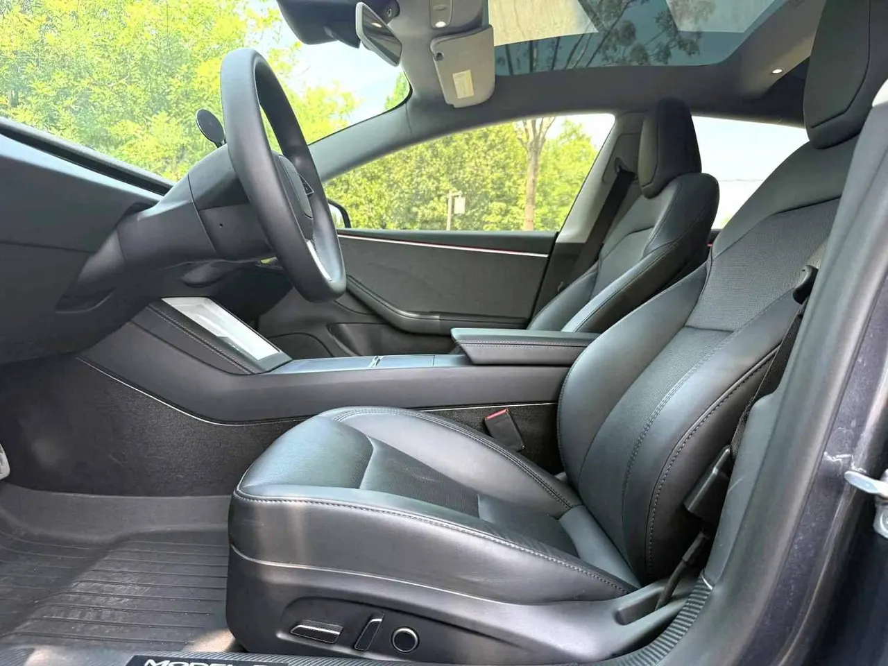 Tesla 2023 Model 3 Rejuvenation Edition Rear Wheel Drive Automatic Transmission 15