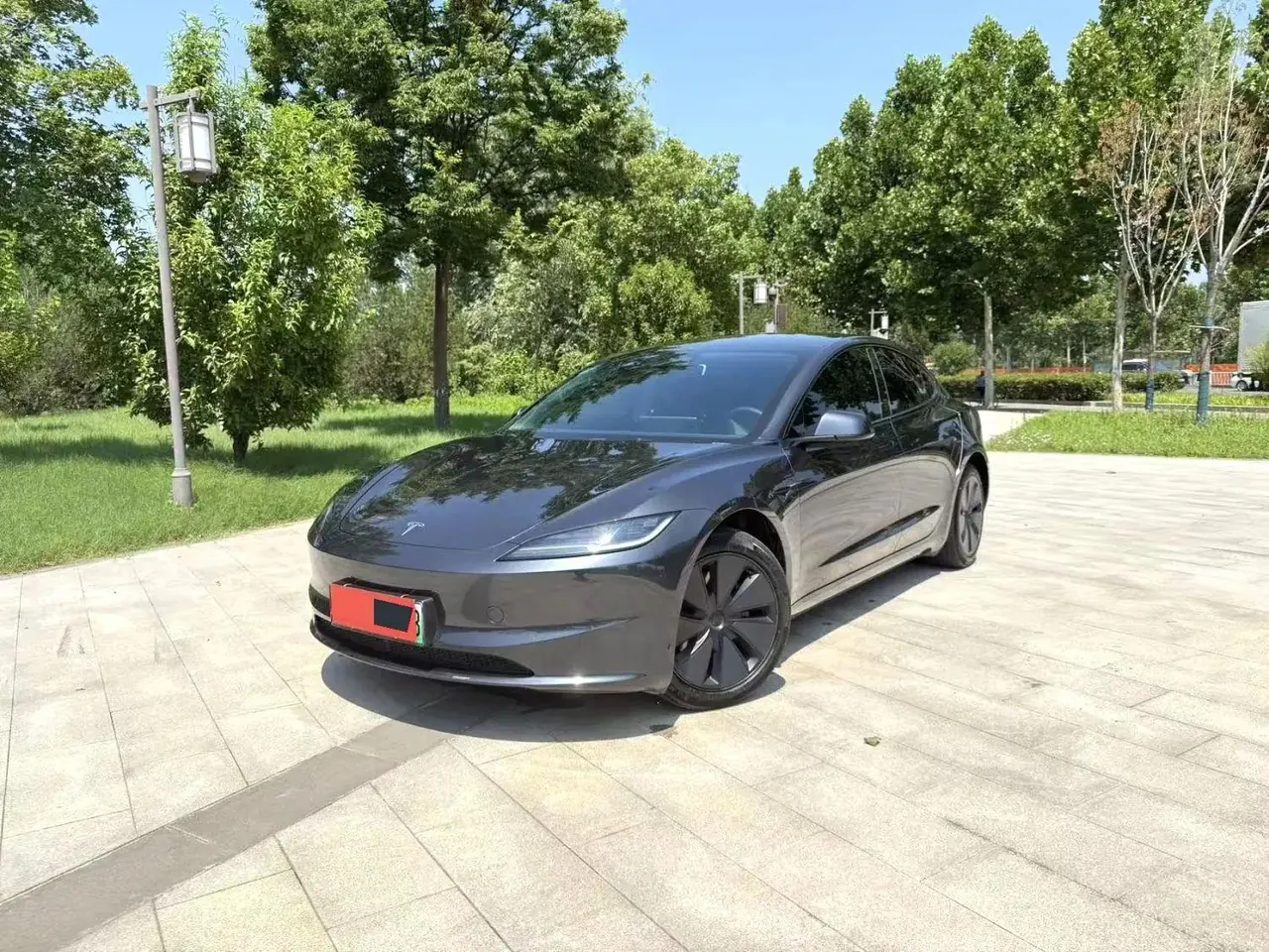 Tesla 2023 Model 3 Rejuvenation Edition Rear Wheel Drive Automatic Transmission 2