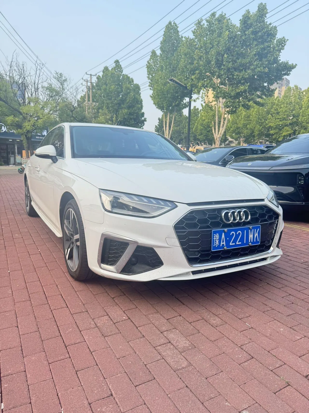 Audi 2020 A4L 2.0TFSI 40TFSI Deluxe Dynamic Automatic 2
