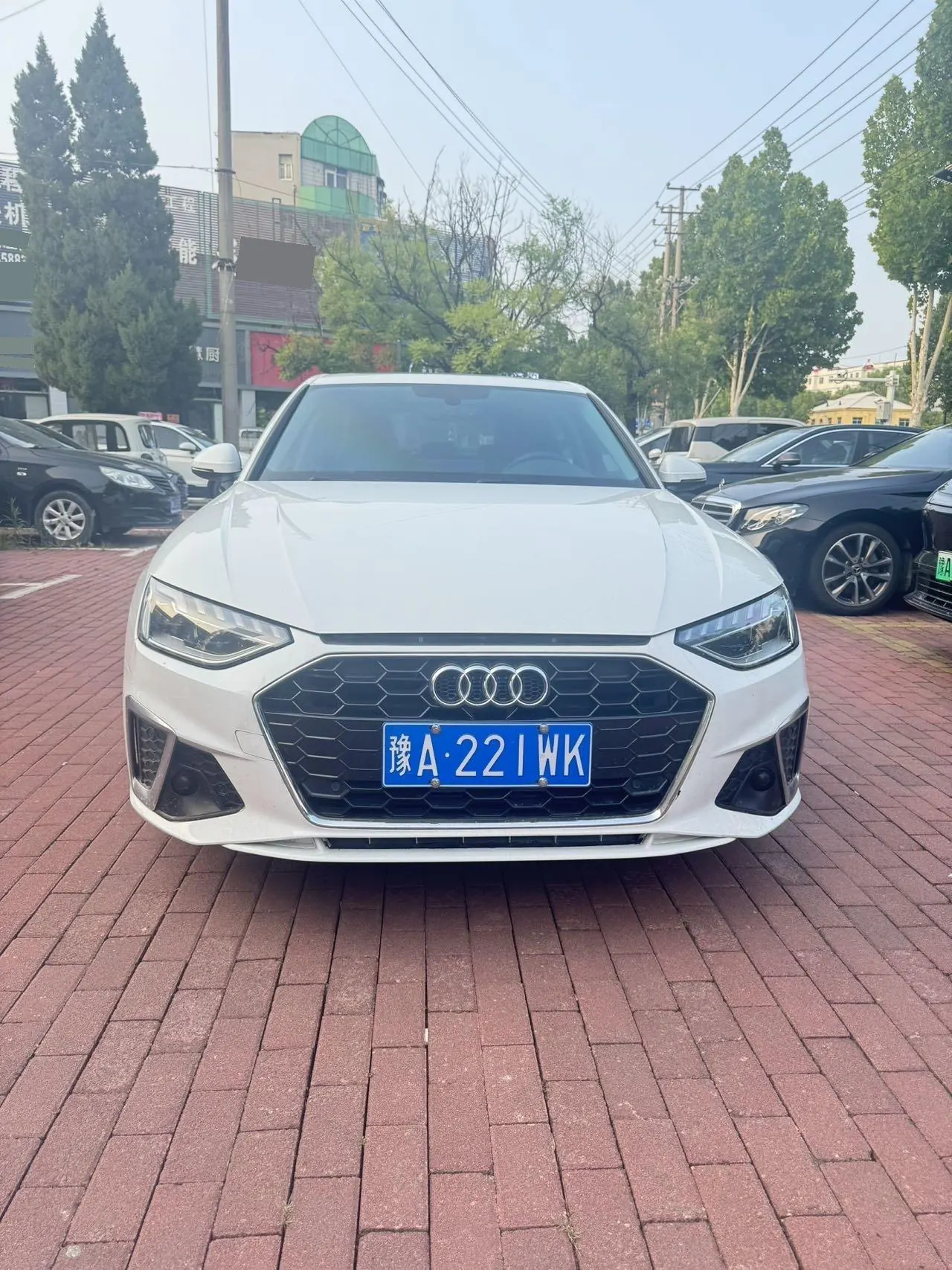 Audi 2020 A4L 2.0TFSI 40TFSI Deluxe Dynamic Automatic 3