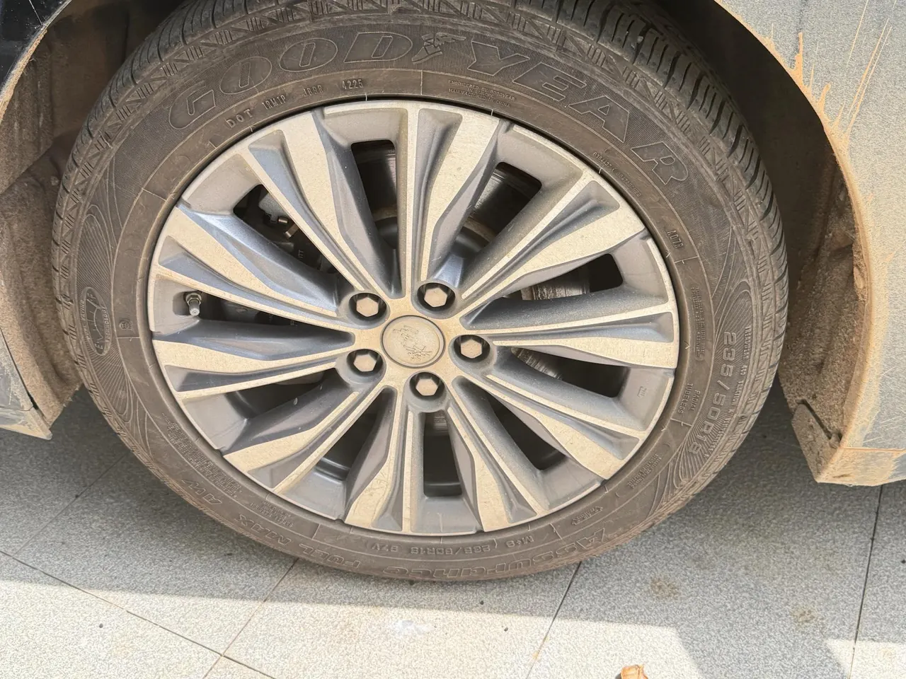 HongQi 2022 E-QM 5 431km Charging Enjoy Edition Automatic Gear 2