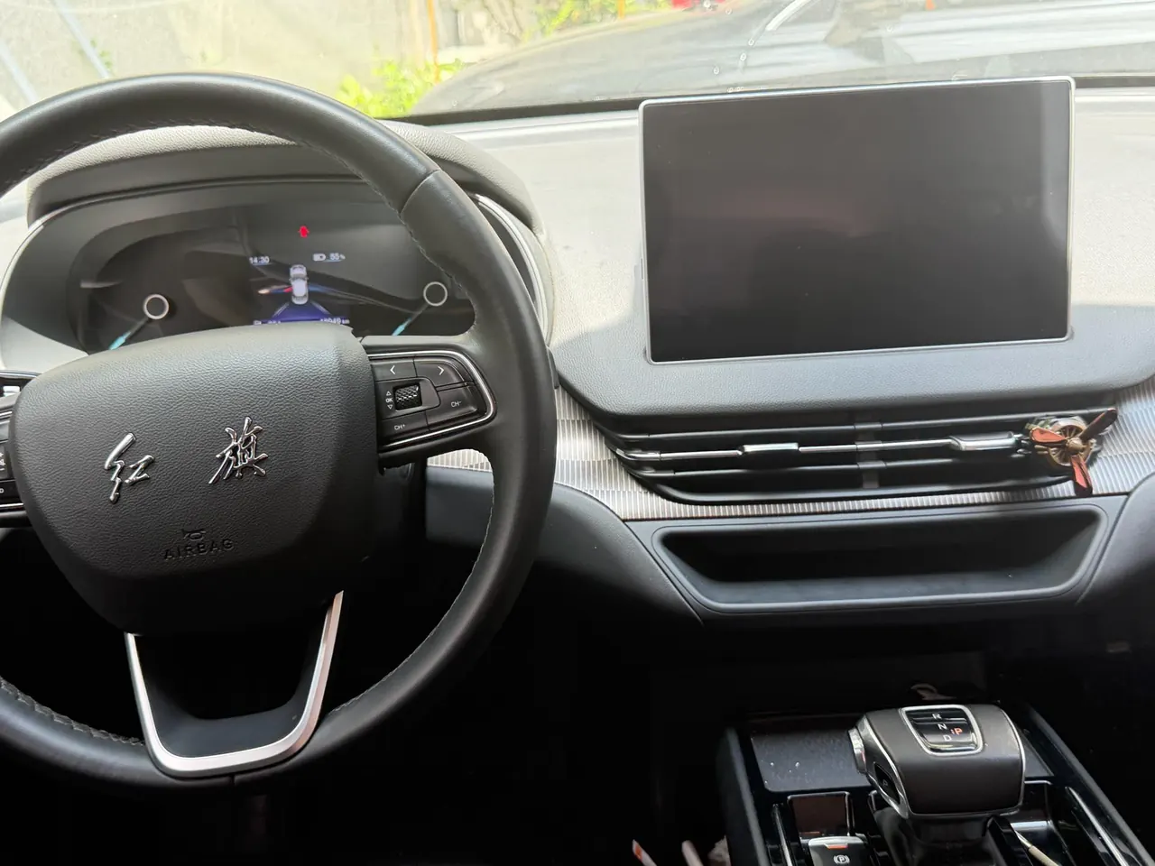 HongQi 2022 E-QM 5 431km Charging Enjoy Edition Automatic Gear 5