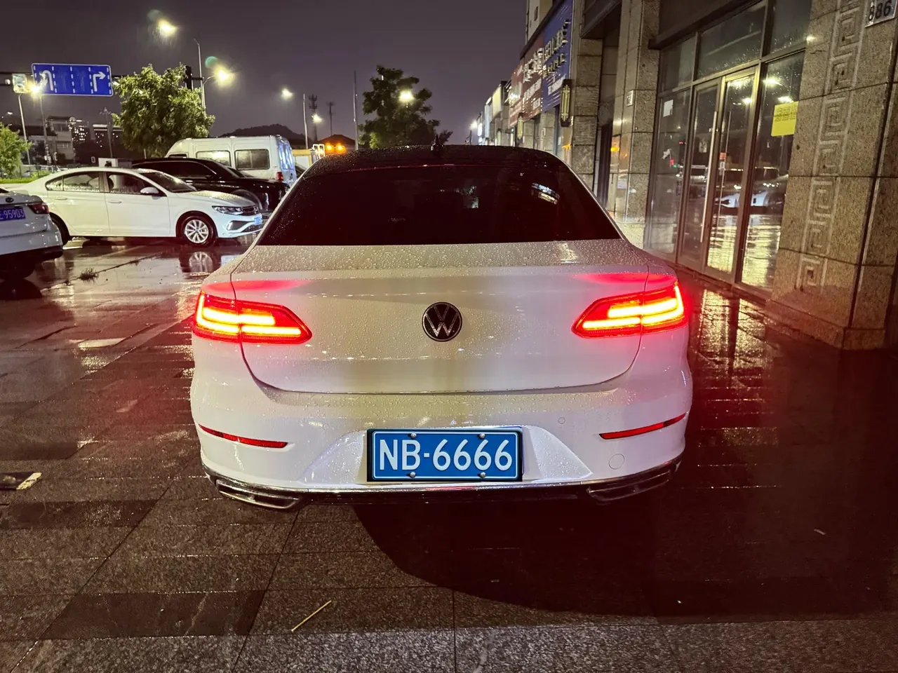 Volkswagen 2021 CC 2.0TSI 380TSI eye-catching automatic gear 4