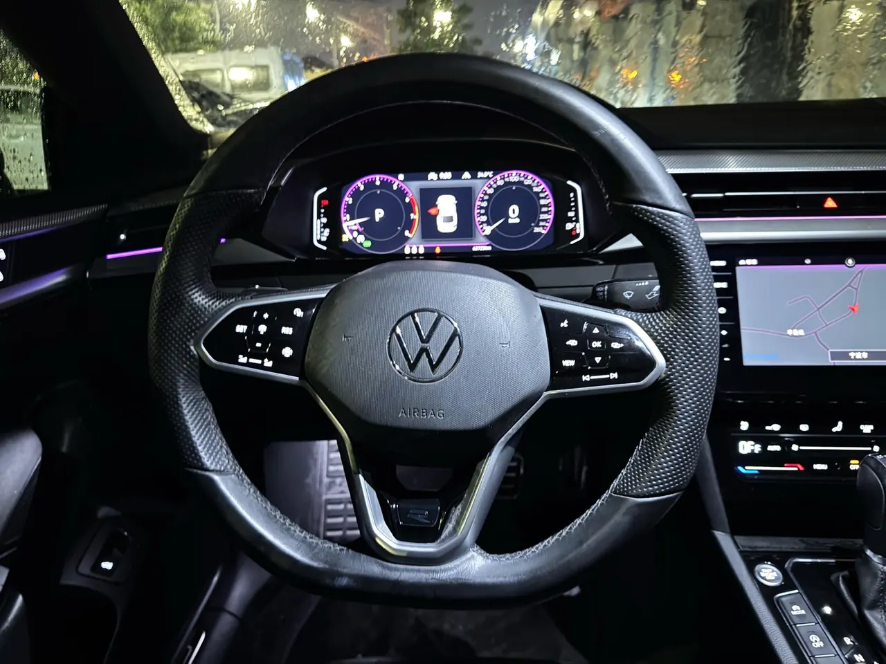 Volkswagen 2021 CC 2.0TSI 380TSI eye-catching automatic gear 9