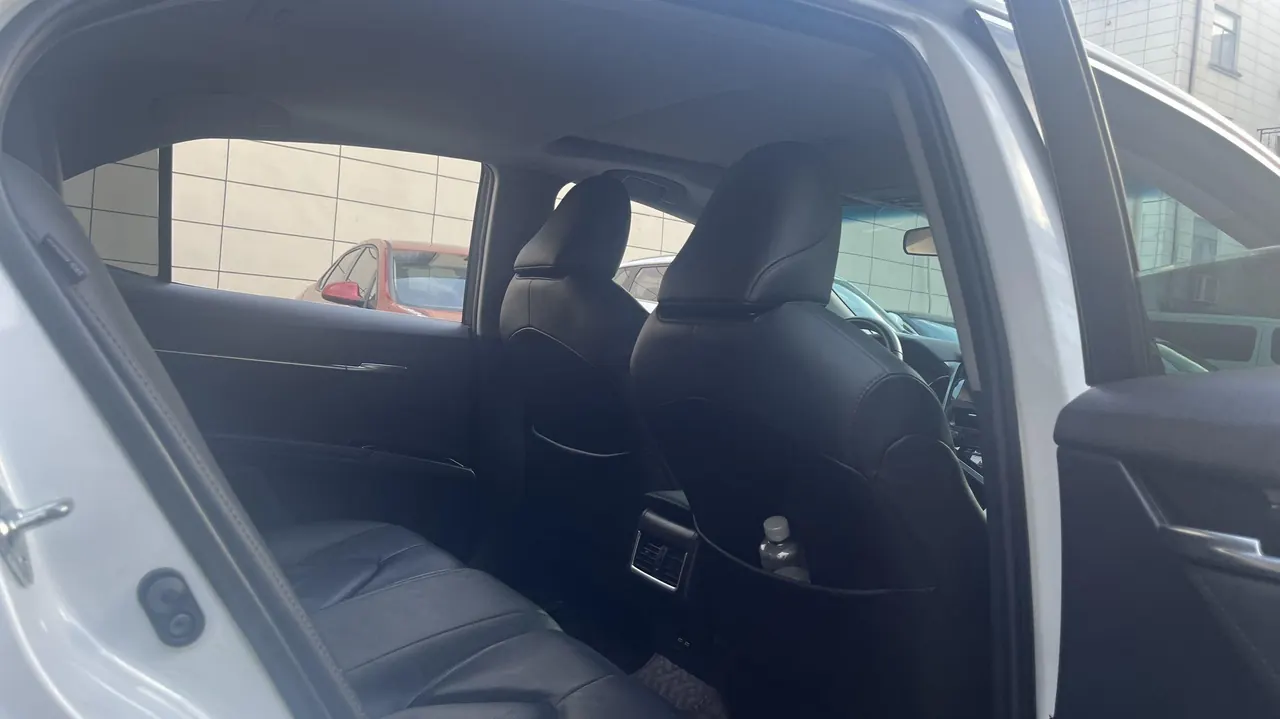 Toyota 2021 Camry 2.0G Stepless Deluxe Edition Automatic Gear 6