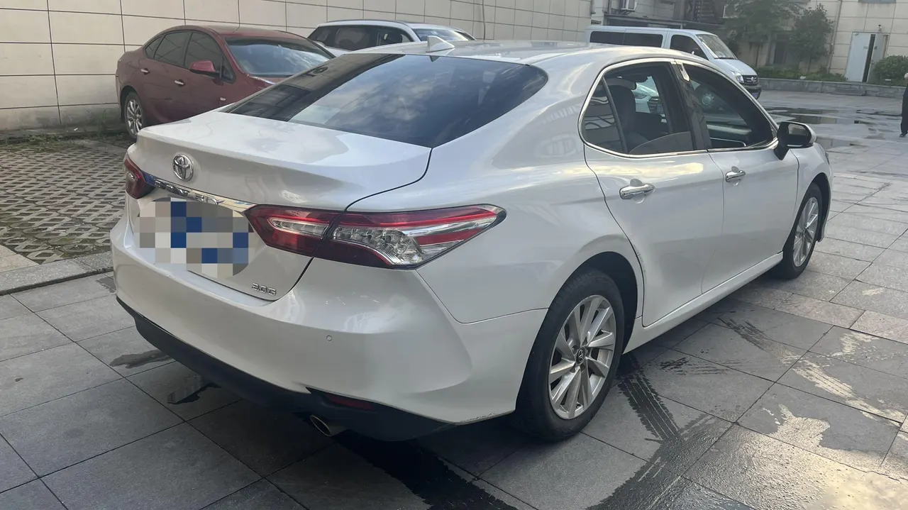 Toyota 2021 Camry 2.0G Stepless Deluxe Edition Automatic Gear 7