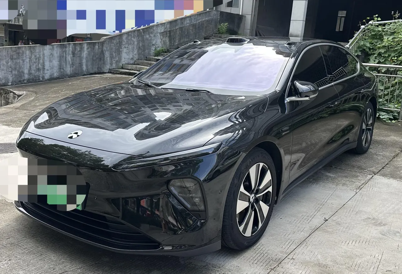 Open image lightbox: NIO 2023 ET7 75kWh automatic gear