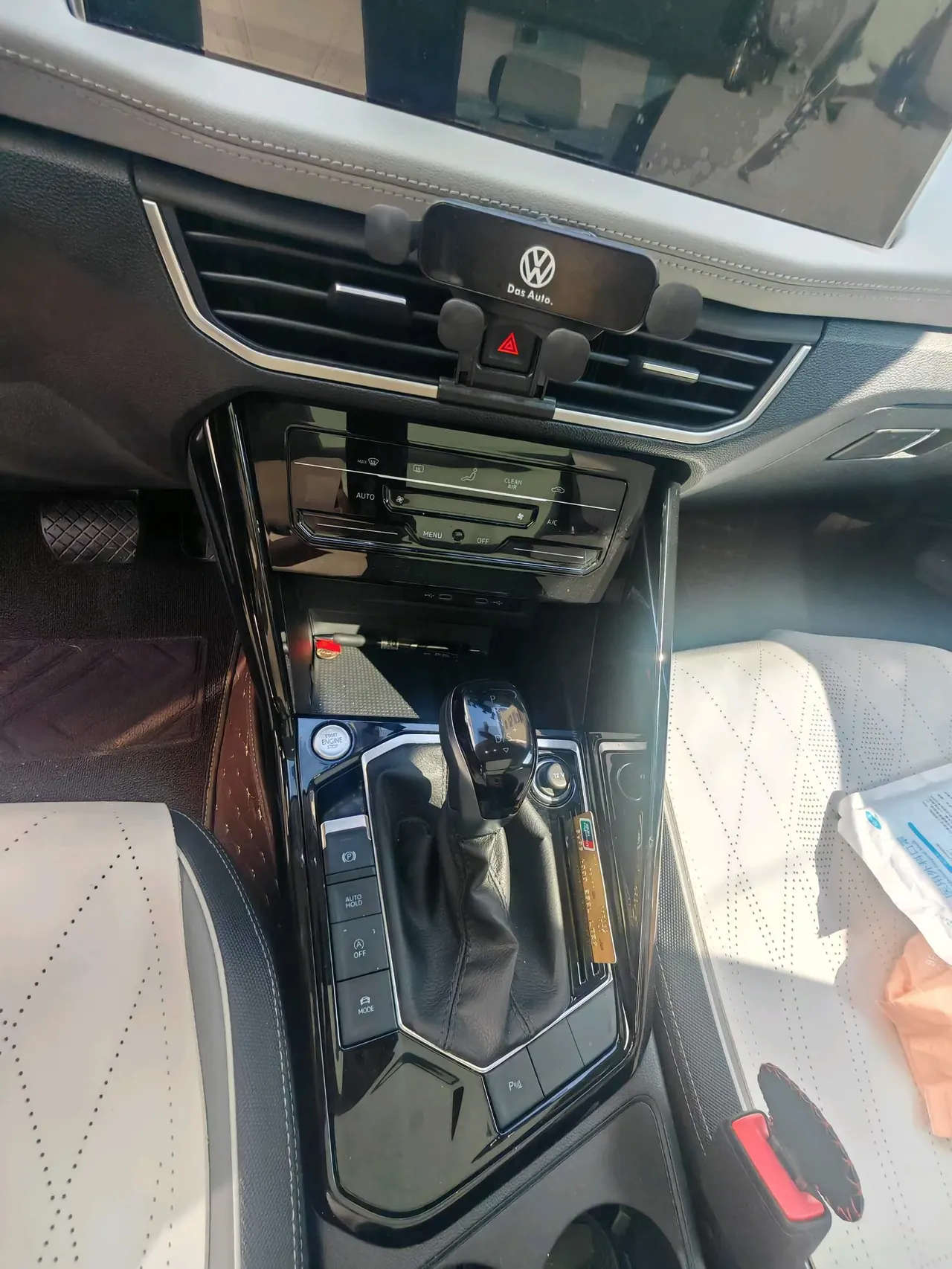 Volkswagen 2025 Tanyue 1.5TSI 300TSI All-Share Automatic Gear 3