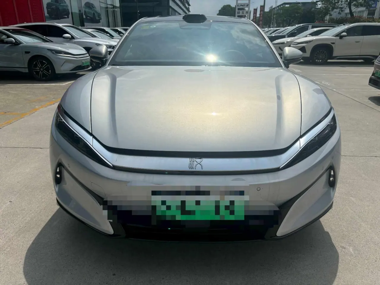 BYD 2025 Han L EV four-wheel drive laser Radar flagship automatic gear 2