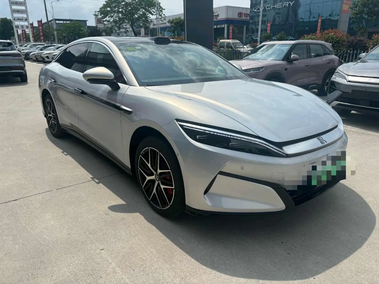 BYD 2025 Han L EV four-wheel drive laser Radar flagship automatic gear 3