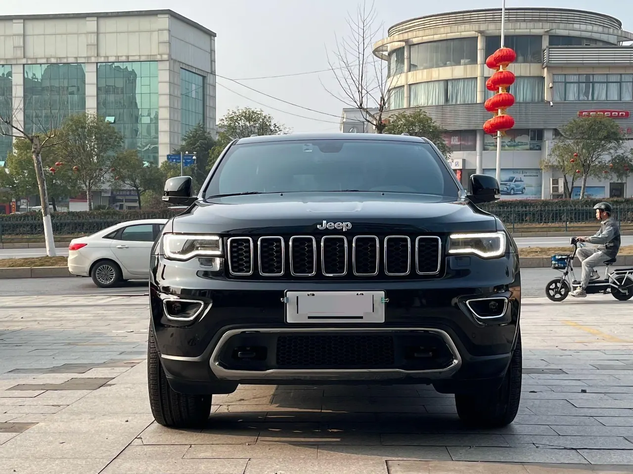 Jeep Grand Cherokee (Imported) 2020 Grand Cherokee 3.0 Elite Navigation Edition Automatic Gear 2