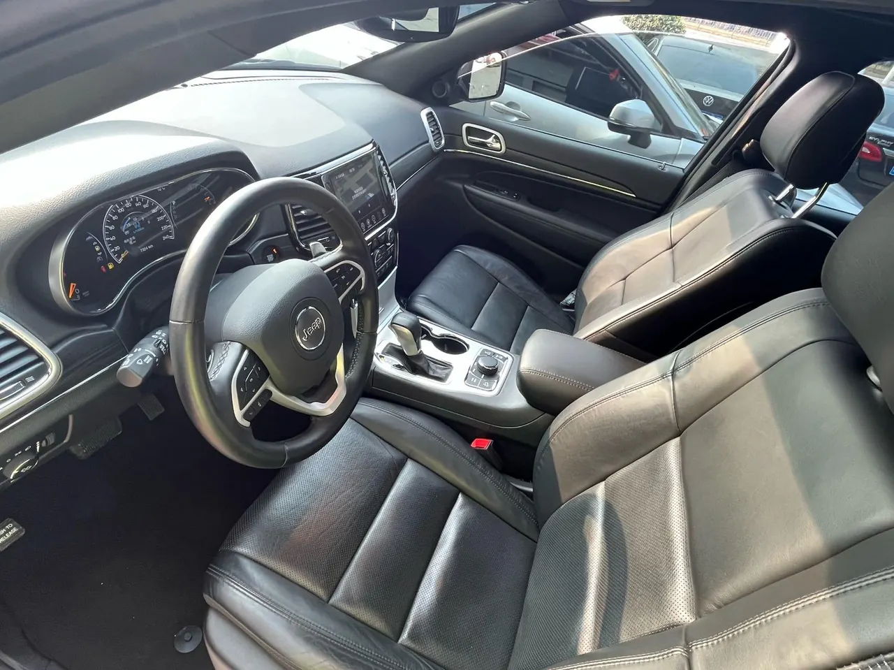 Jeep Grand Cherokee (Imported) 2020 Grand Cherokee 3.0 Elite Navigation Edition Automatic Gear 4