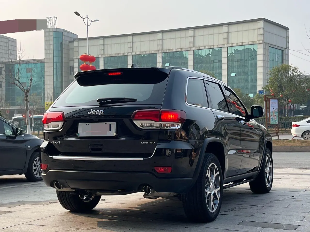 Jeep Grand Cherokee (Imported) 2020 Grand Cherokee 3.0 Elite Navigation Edition Automatic Gear 7