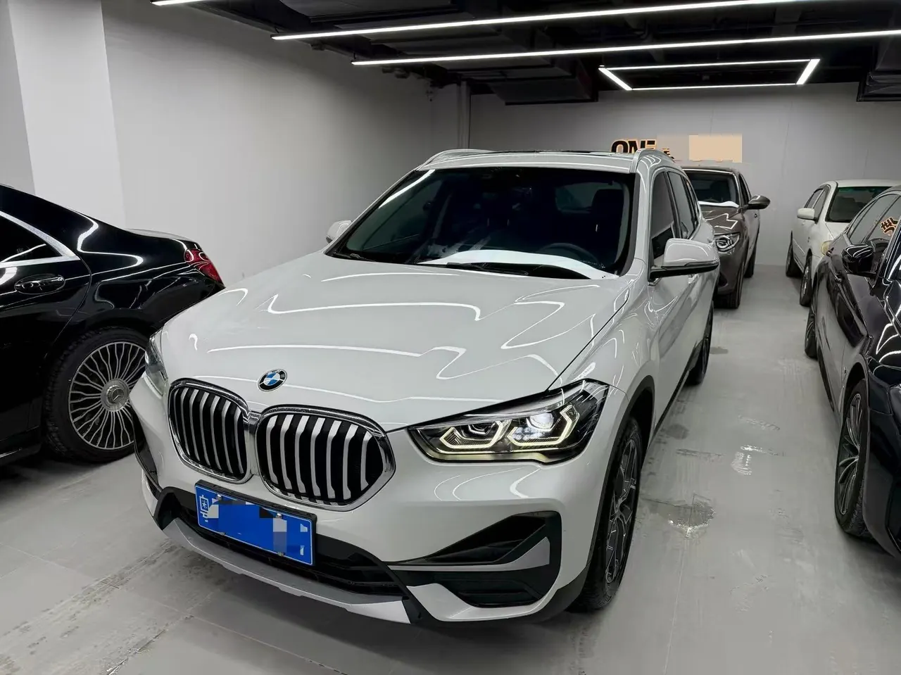 BMW 2020 X1 sDrive20Li 1.5T exclusive automatic gear - View 1