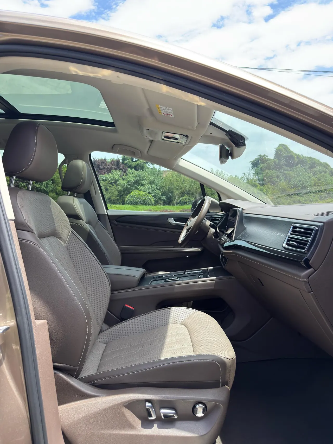 Volkswagen 2022 Wei (Viloran) 2.0TSI 380TSI Zunchi Edition Automatic Gear 13