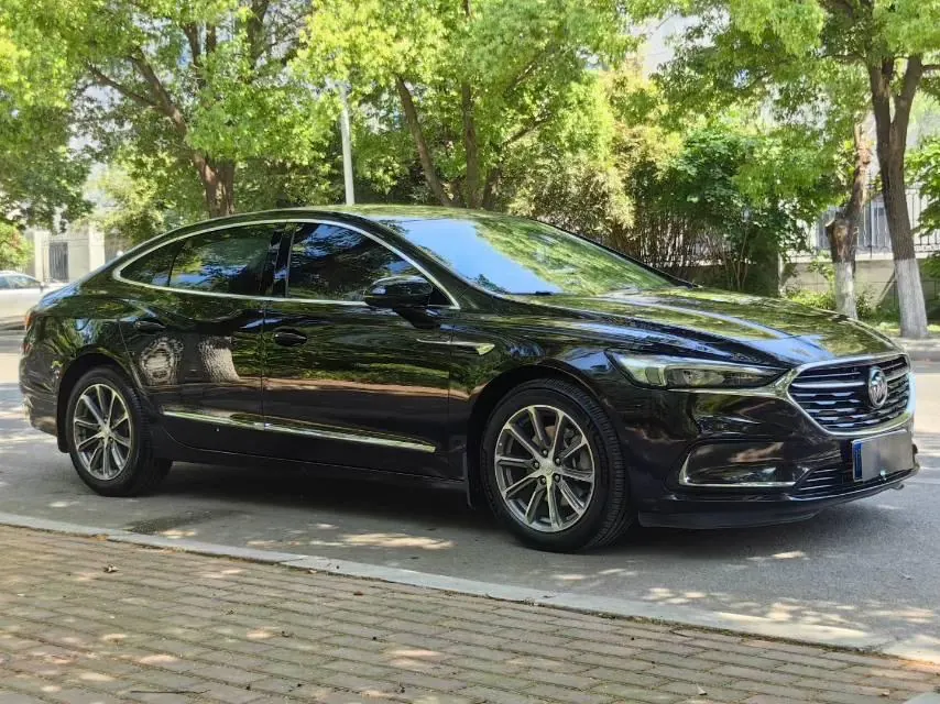 Buick 2022 LaCrosse 2.0T 652T Luxury Automatic 3