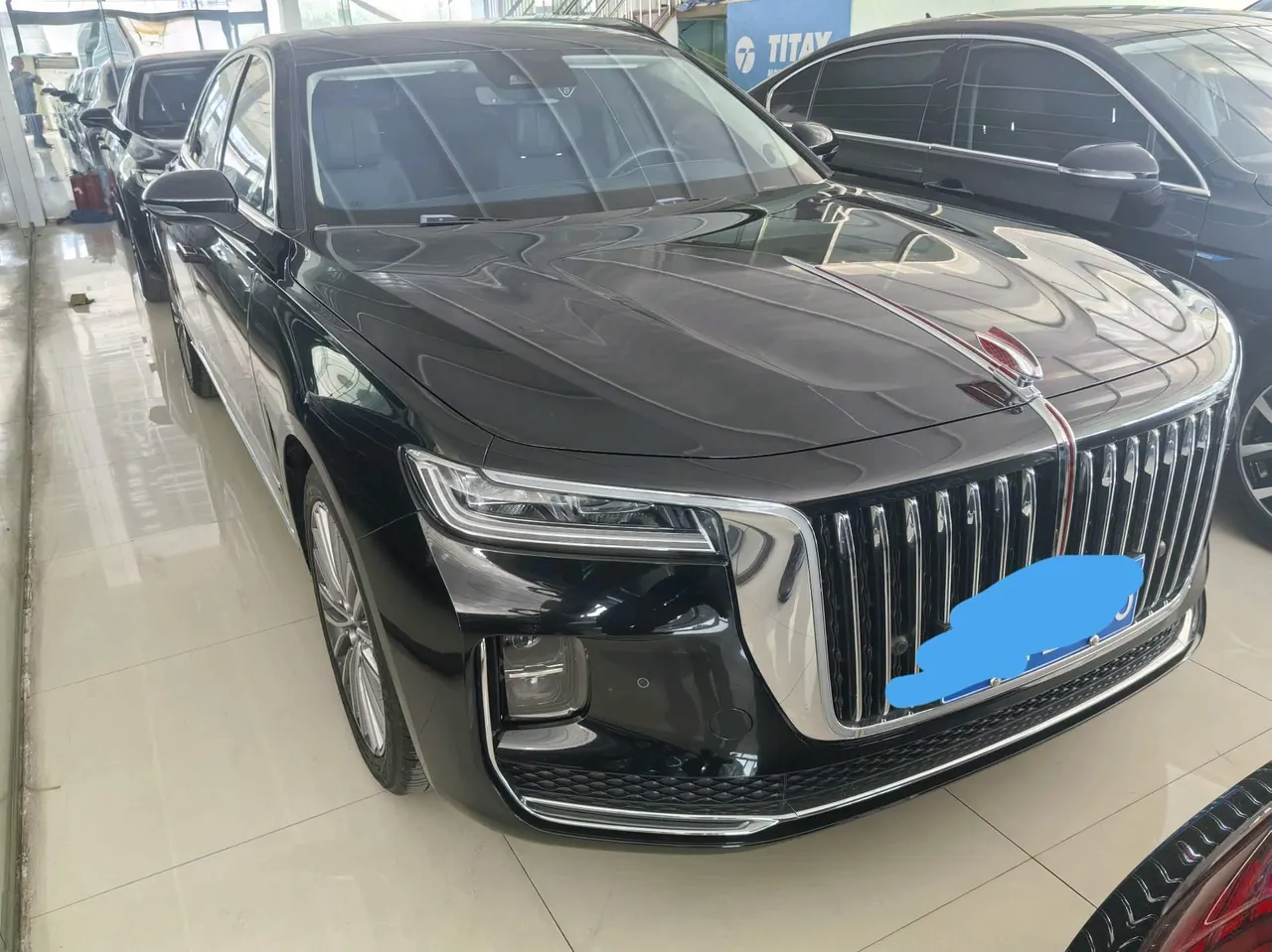 HongQi 2020 H9 48V 2.0T Zhilian Flag Edition Automatic Gear 2