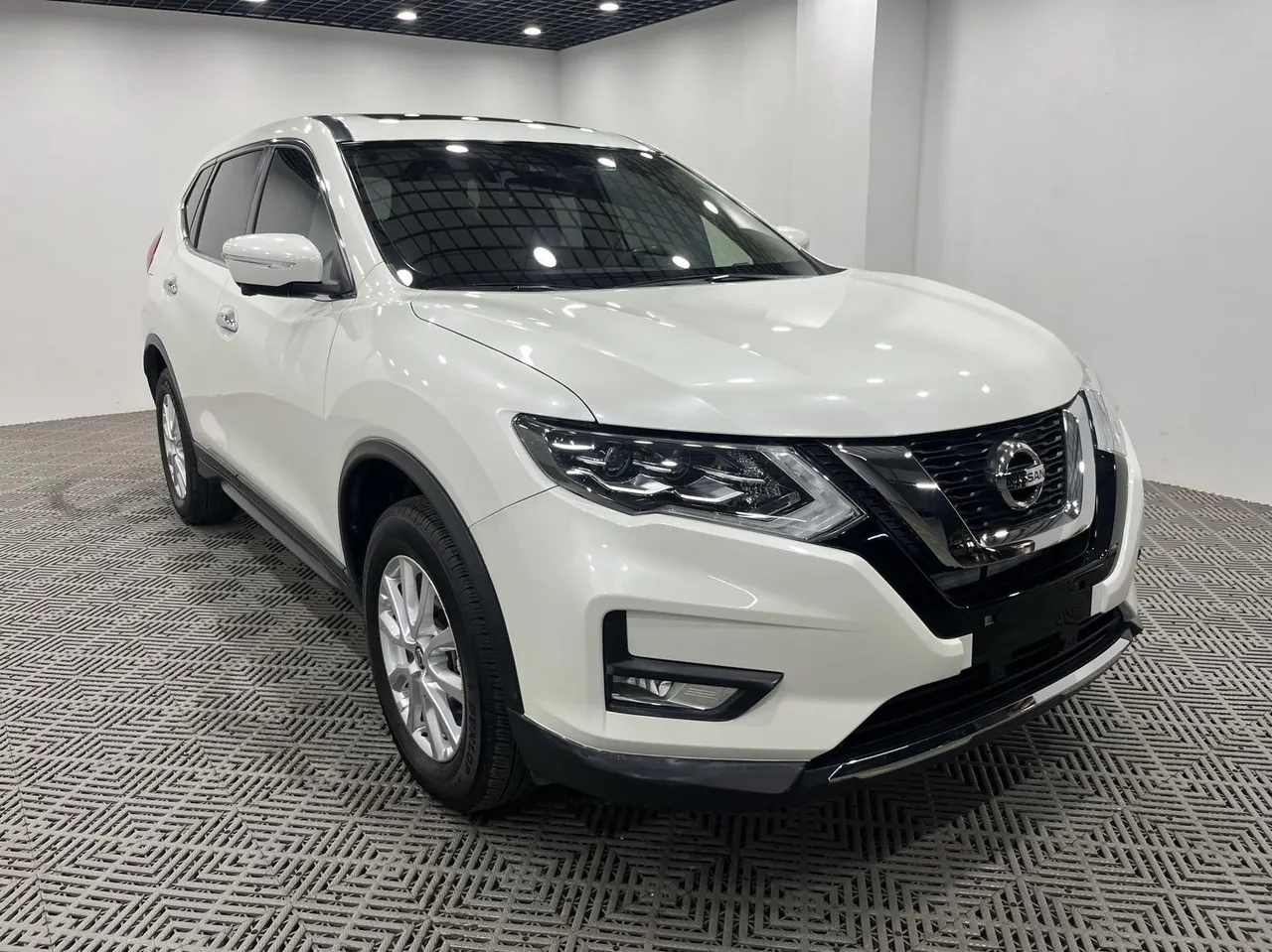 Nissan 2023 Qijun Classic 2.0 Stepless Two-Drive Intelligent Joint Premium Edition Automatic Gear 2