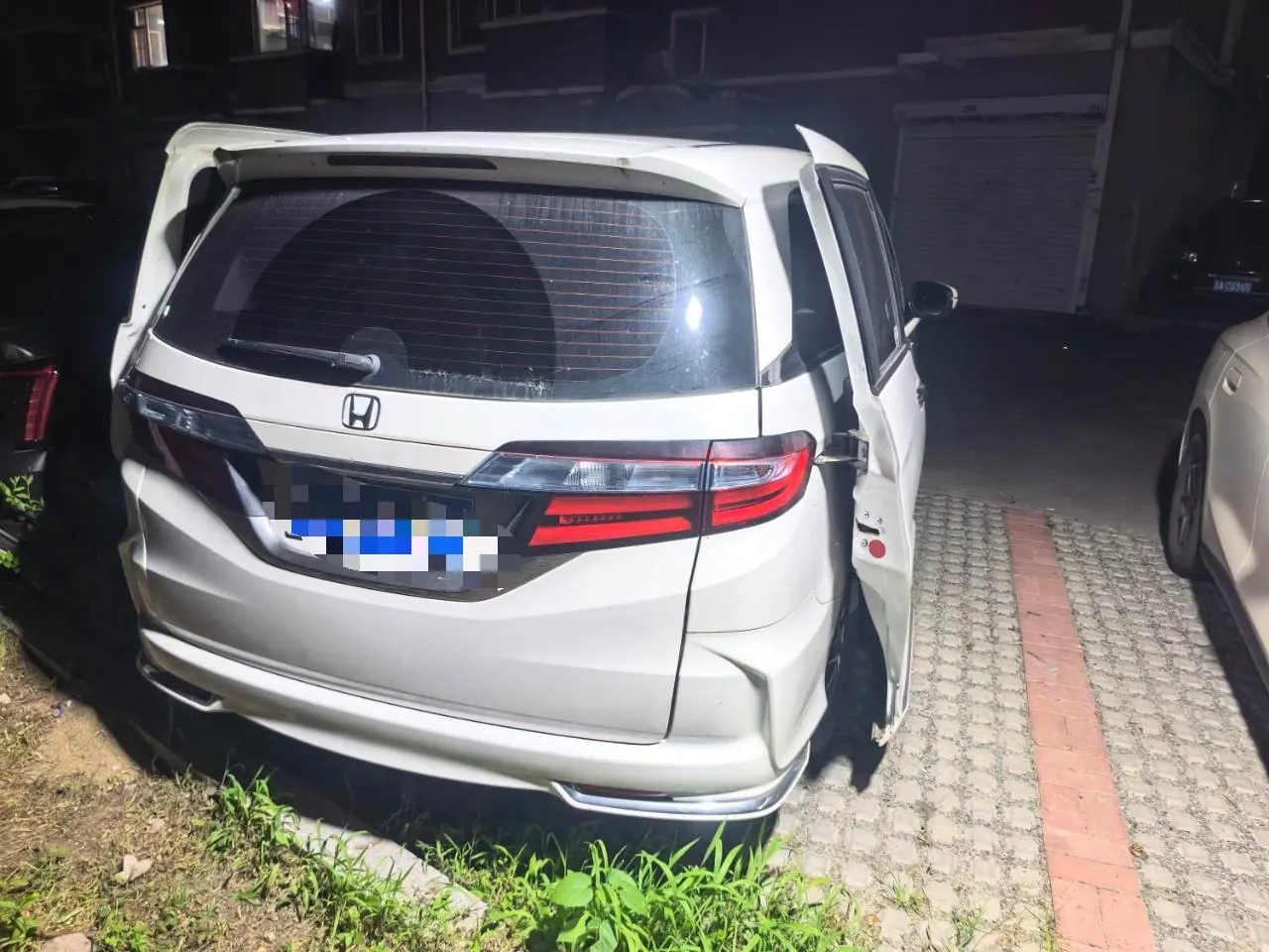 Honda 2021 Odyssey Hybrid 2.0 Stepless Sharp and Comfortable Automatic Gear 6