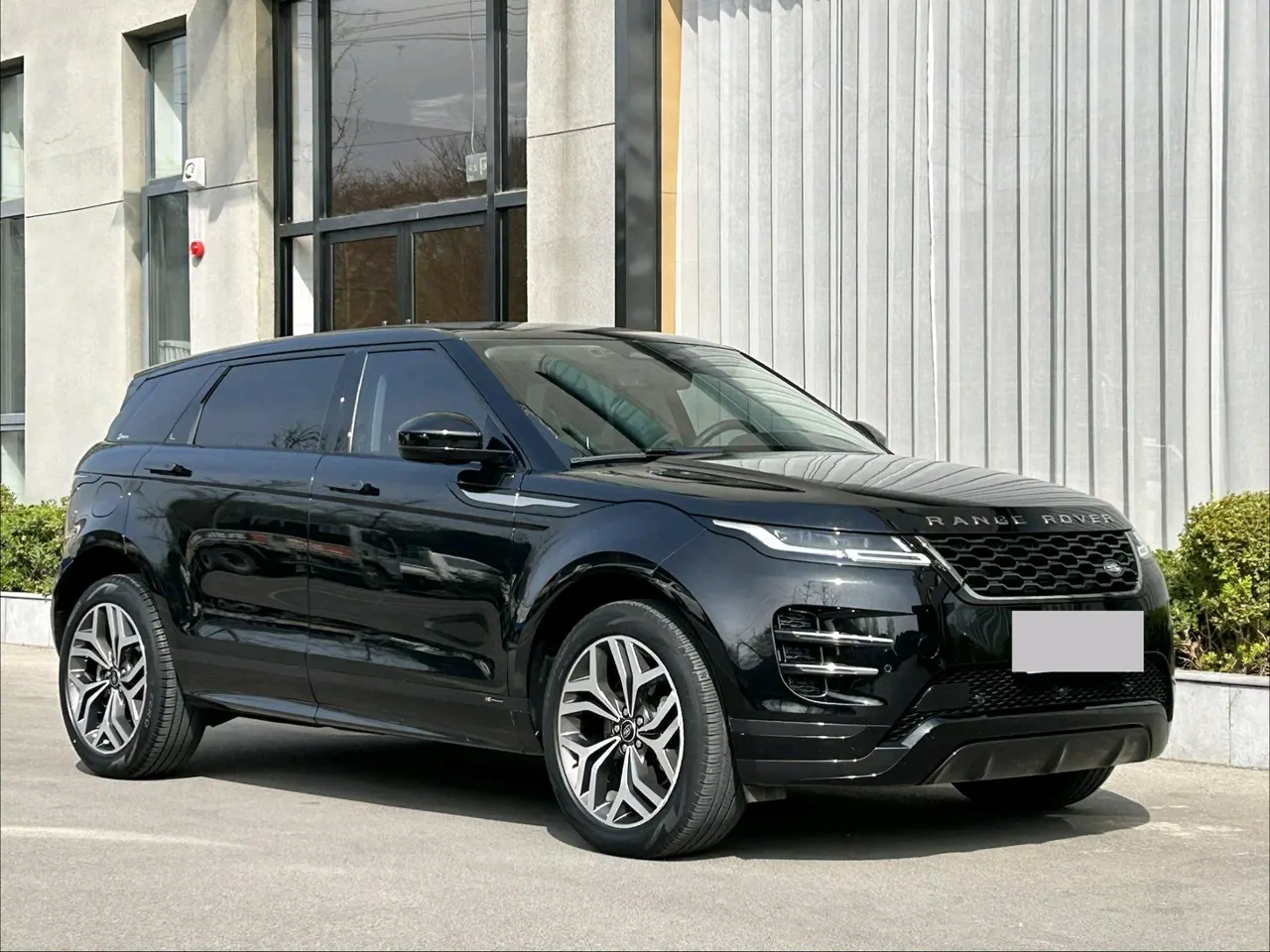 Land Rover 2021 Range Rover Aurora L 48V 2.0T 249PS R-Dynamic S Performance Edition Automatic Gear 3
