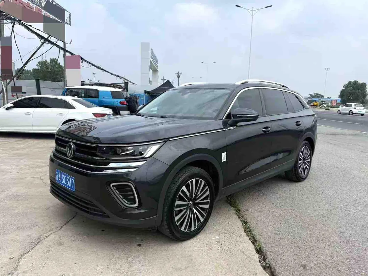 Открыть галерею: Volkswagen 2023 model tour 2.0TSI 330TSI luxury tour escape version automatic gear