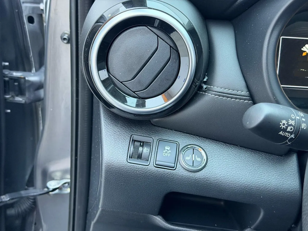 Nissan 2023 Jinke 1.5 Stepless XV Deluxe Automatic Gear 6