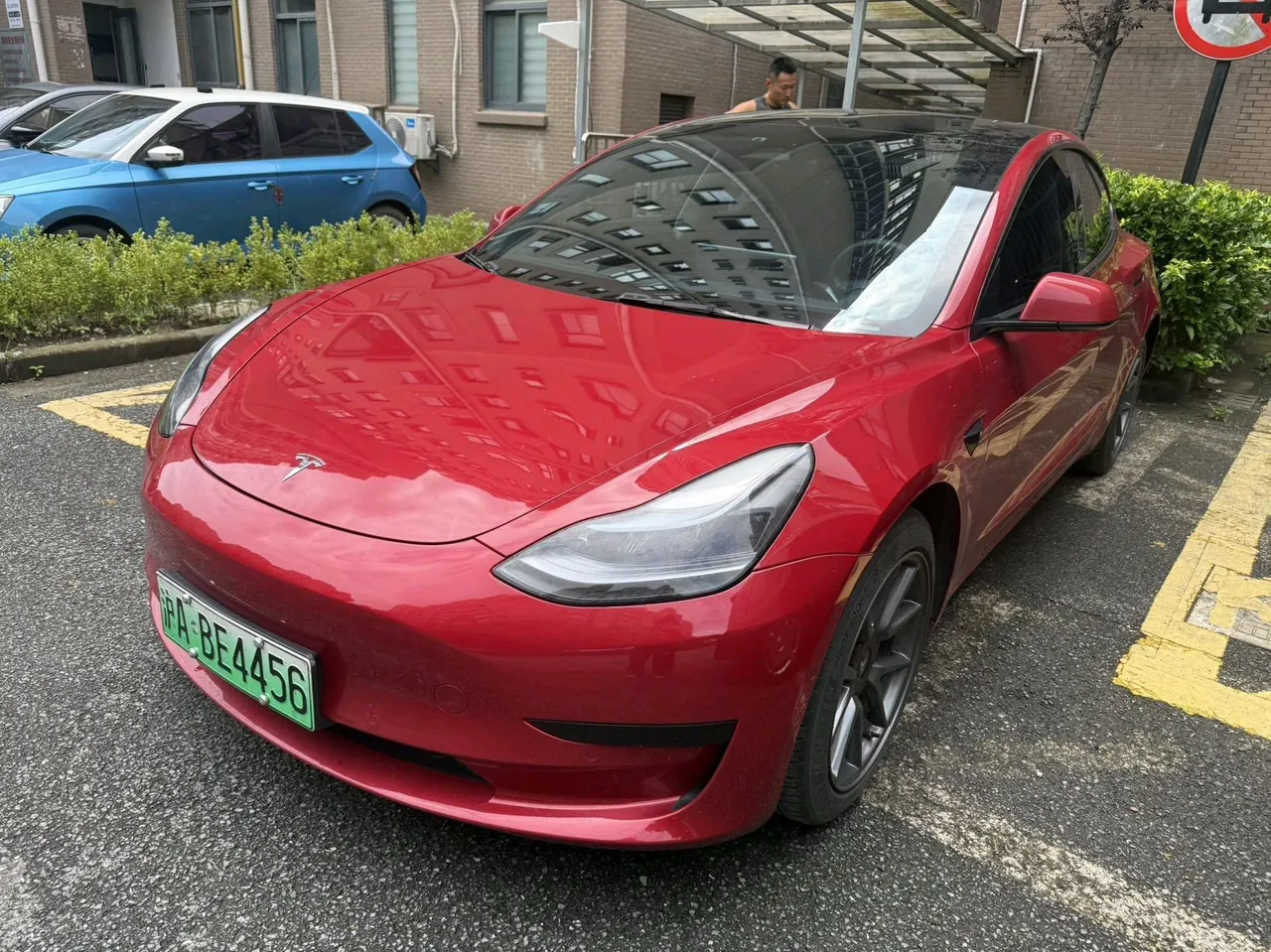 Tesla 2023 Model 3 Rejuvenation Edition Rear Wheel Drive Automatic Transmission - View 1