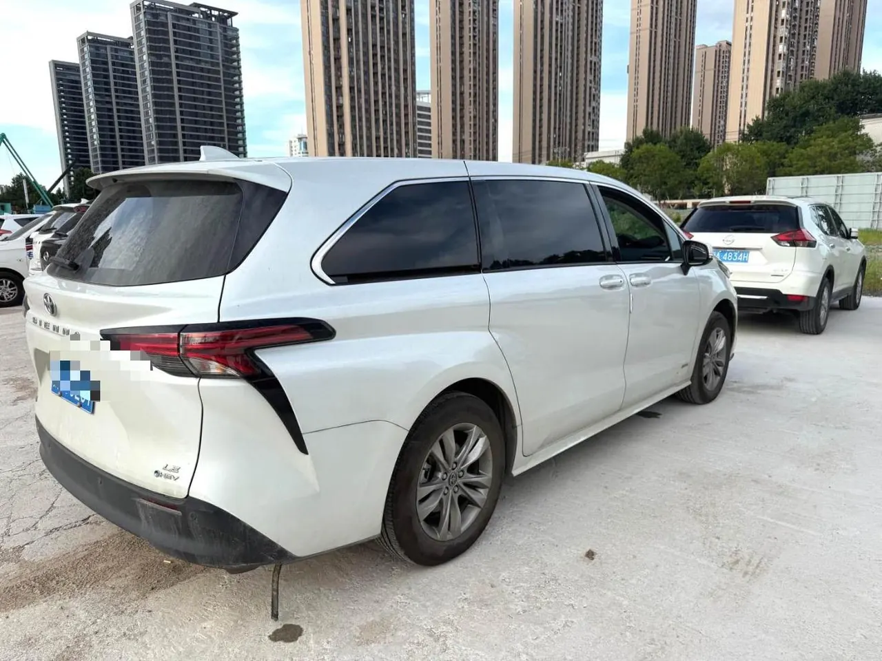 Toyota 2024 Sana 2.5 Stepless Comfort Edition Automatic Gear 3