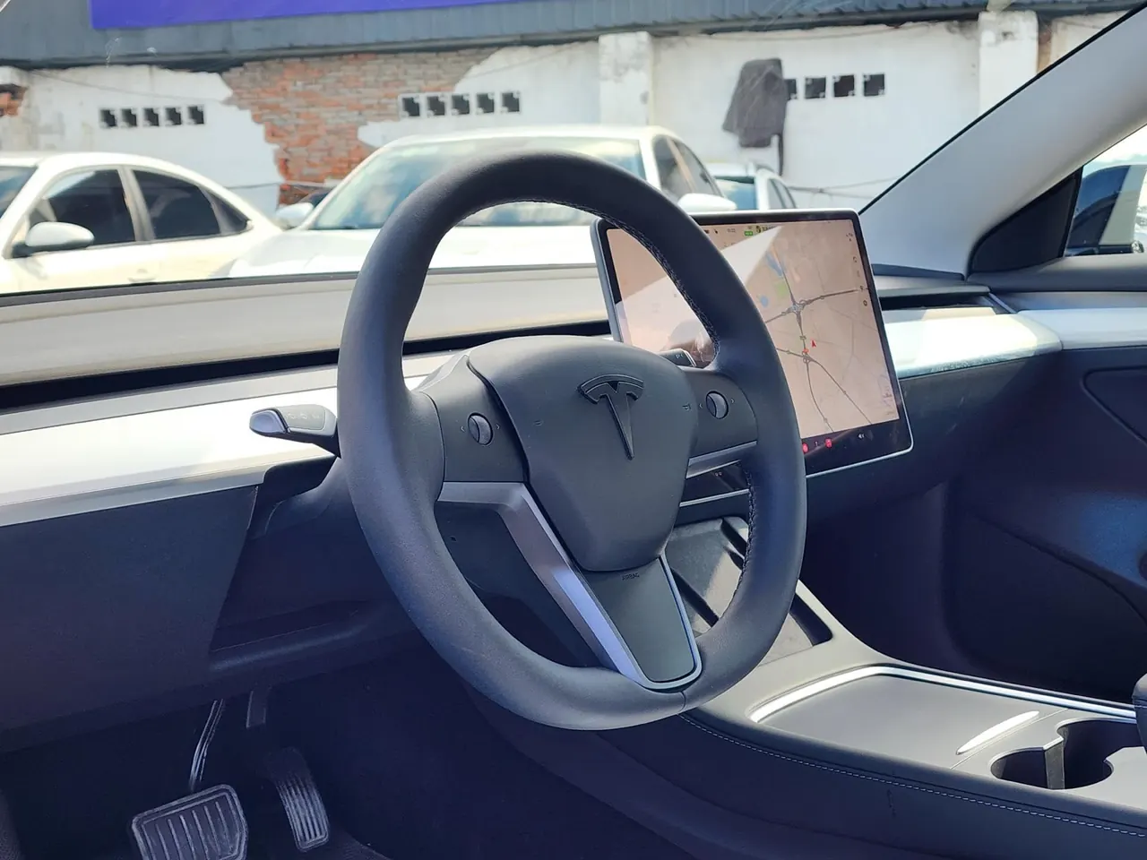 Tesla 2022 Model 3 rear-wheel drive version of automatic transmission 3
