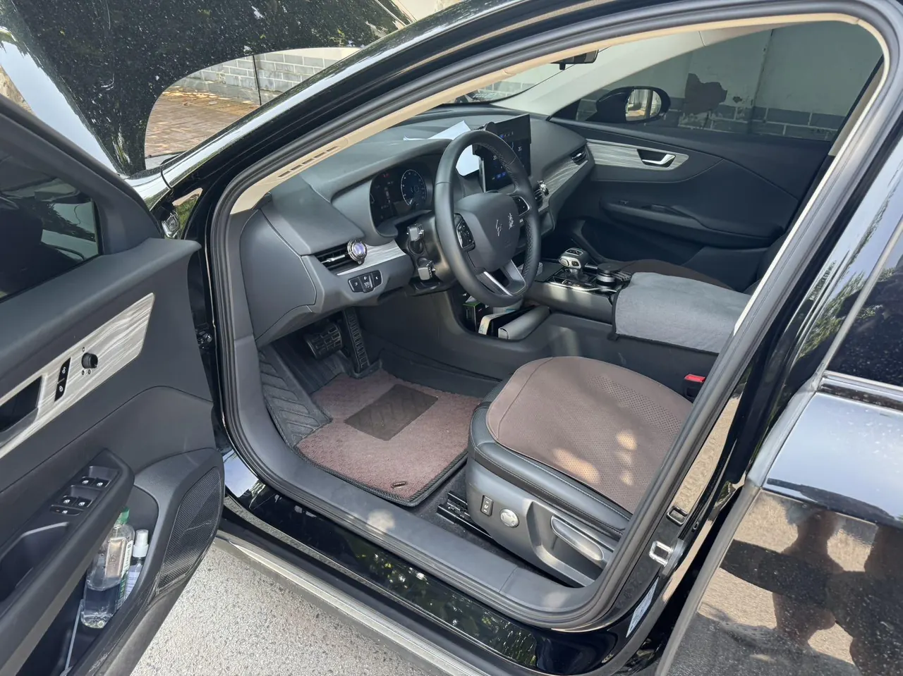 HongQi 2023 E-QM5 E-QM5 PLUS automatic gear 6