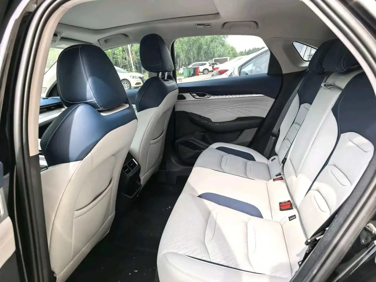 Geely 2023 Xingrui 2.0TD Honorable Automatic Transmission 6
