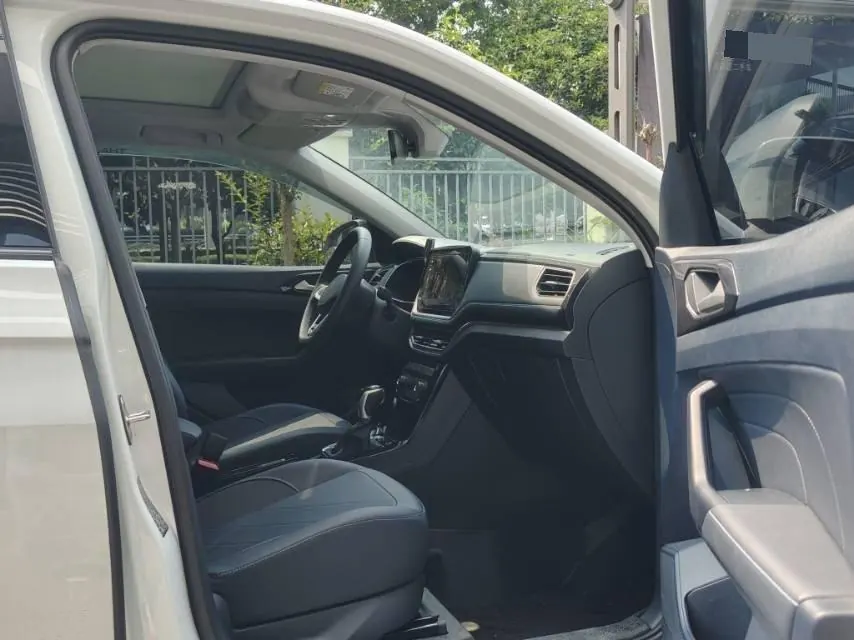 Volkswagen 2025 Tuyue Xinrui 1.5TSI 300TSI Sharp Enjoy Edition Automatic Gear 3