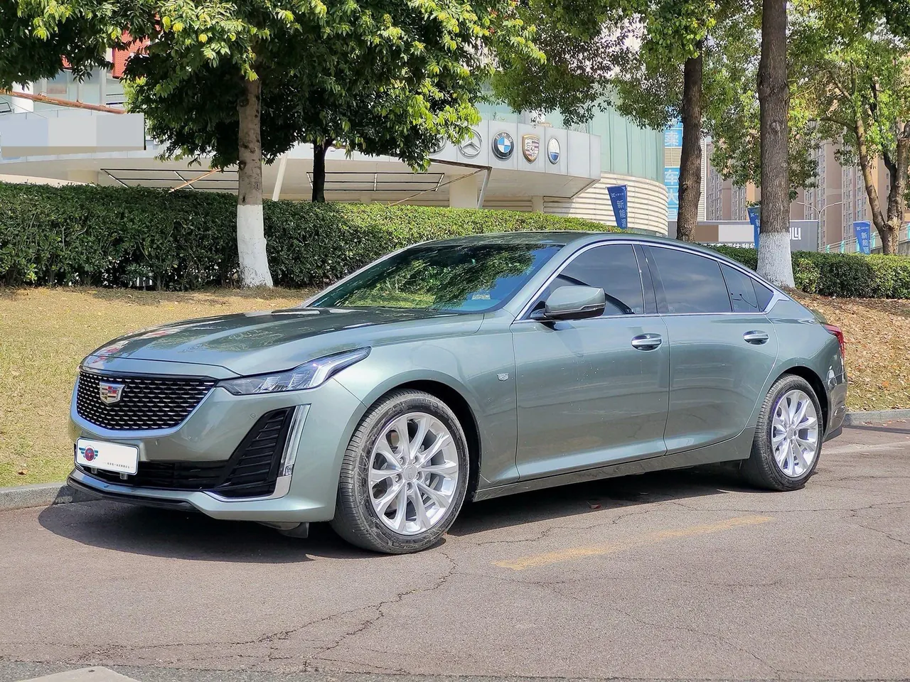 Cadillac 2023 CT5 2.0T 28T Luxury (Standard Edition) Automatic Gear - View 1