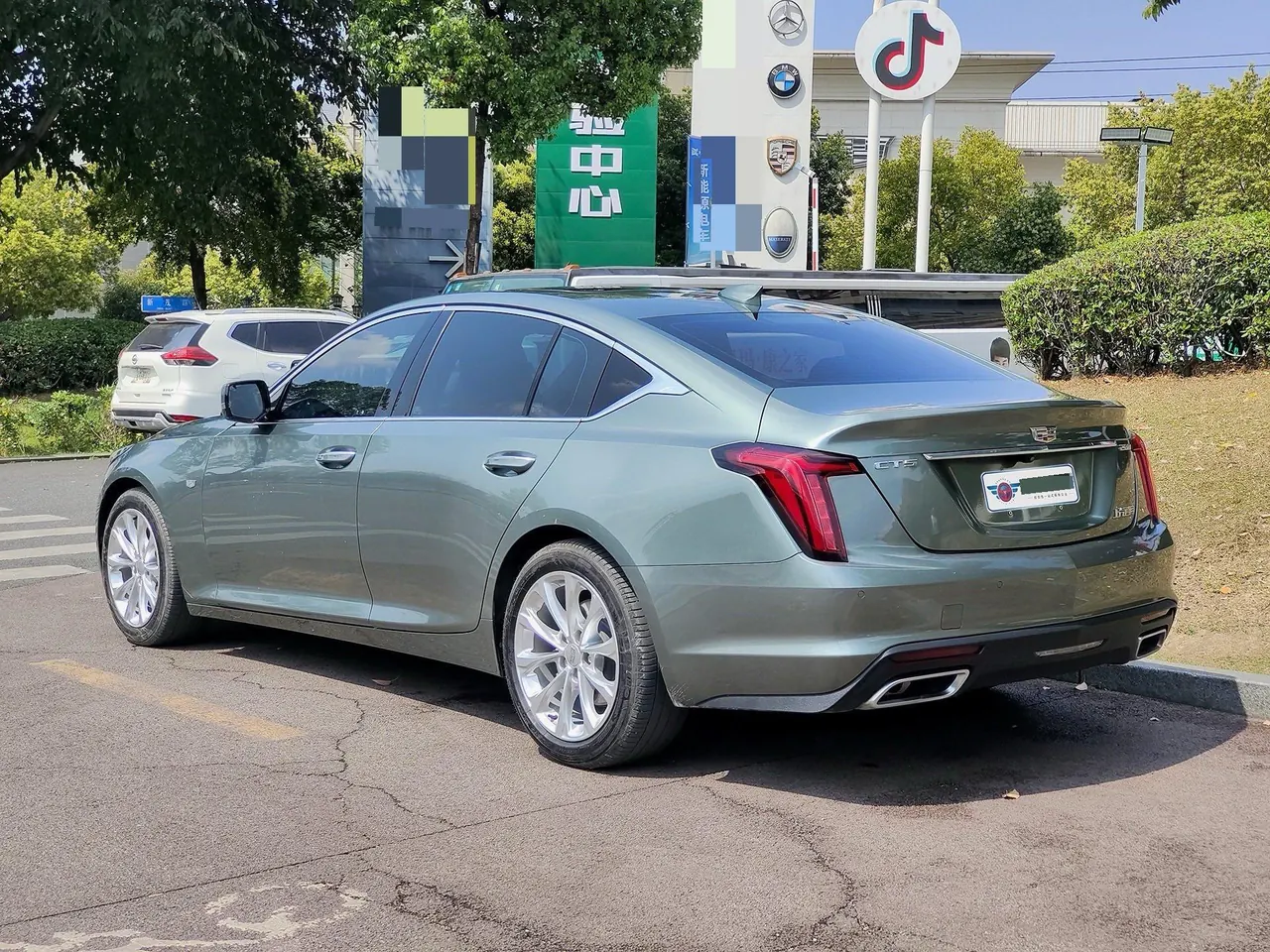 Cadillac 2023 CT5 2.0T 28T Luxury (Standard Edition) Automatic Gear 2