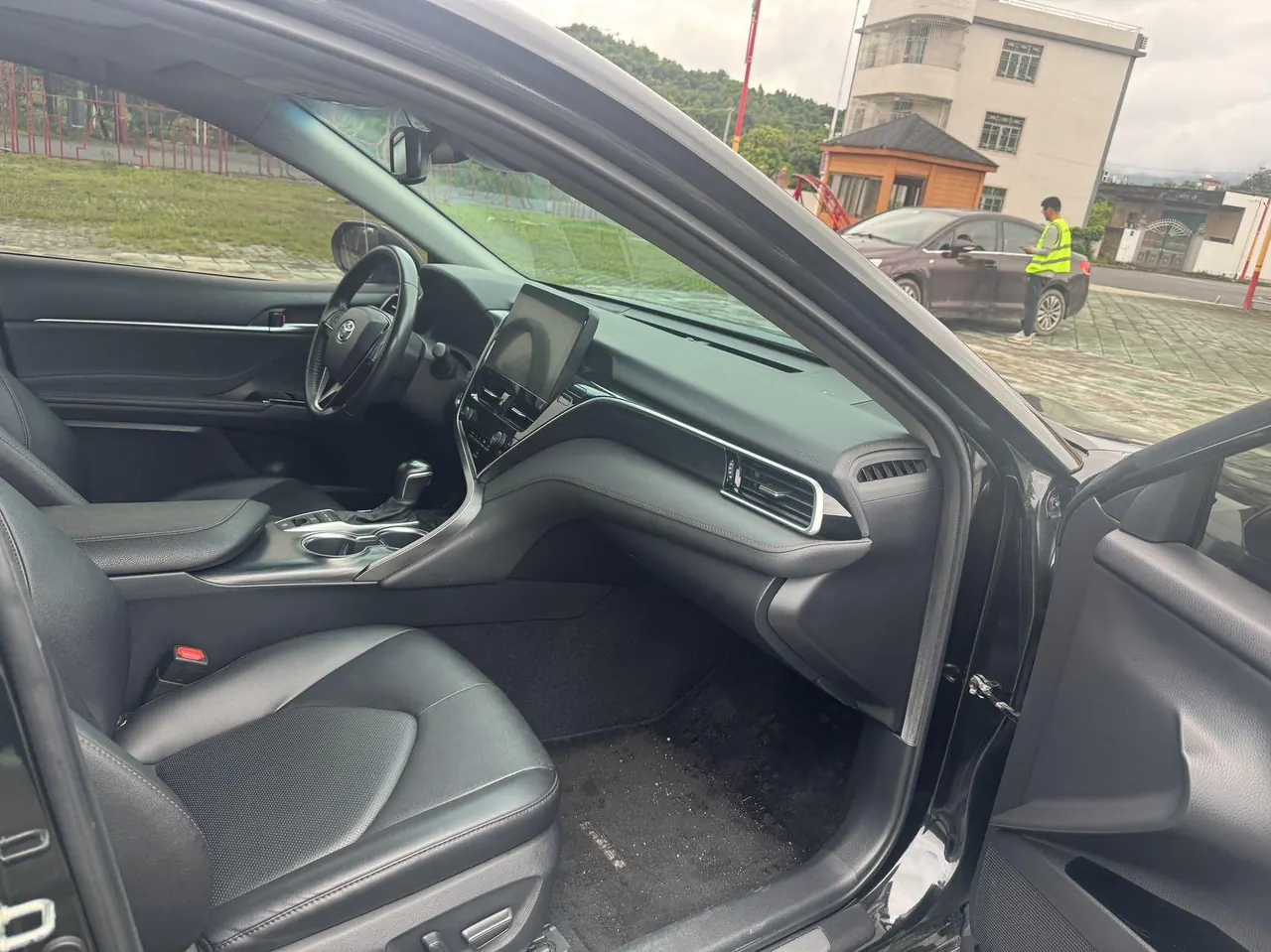 Toyota 2021 Camry 2.5G Deluxe Edition Automatic Gear 5